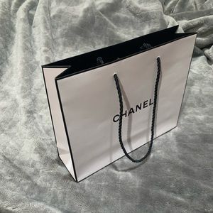 Chanel shopping bag